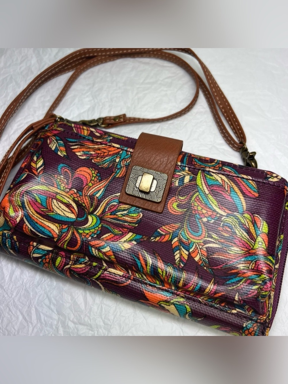 Sakroots Crossbody Wallet Eggplant W/Floral Colors